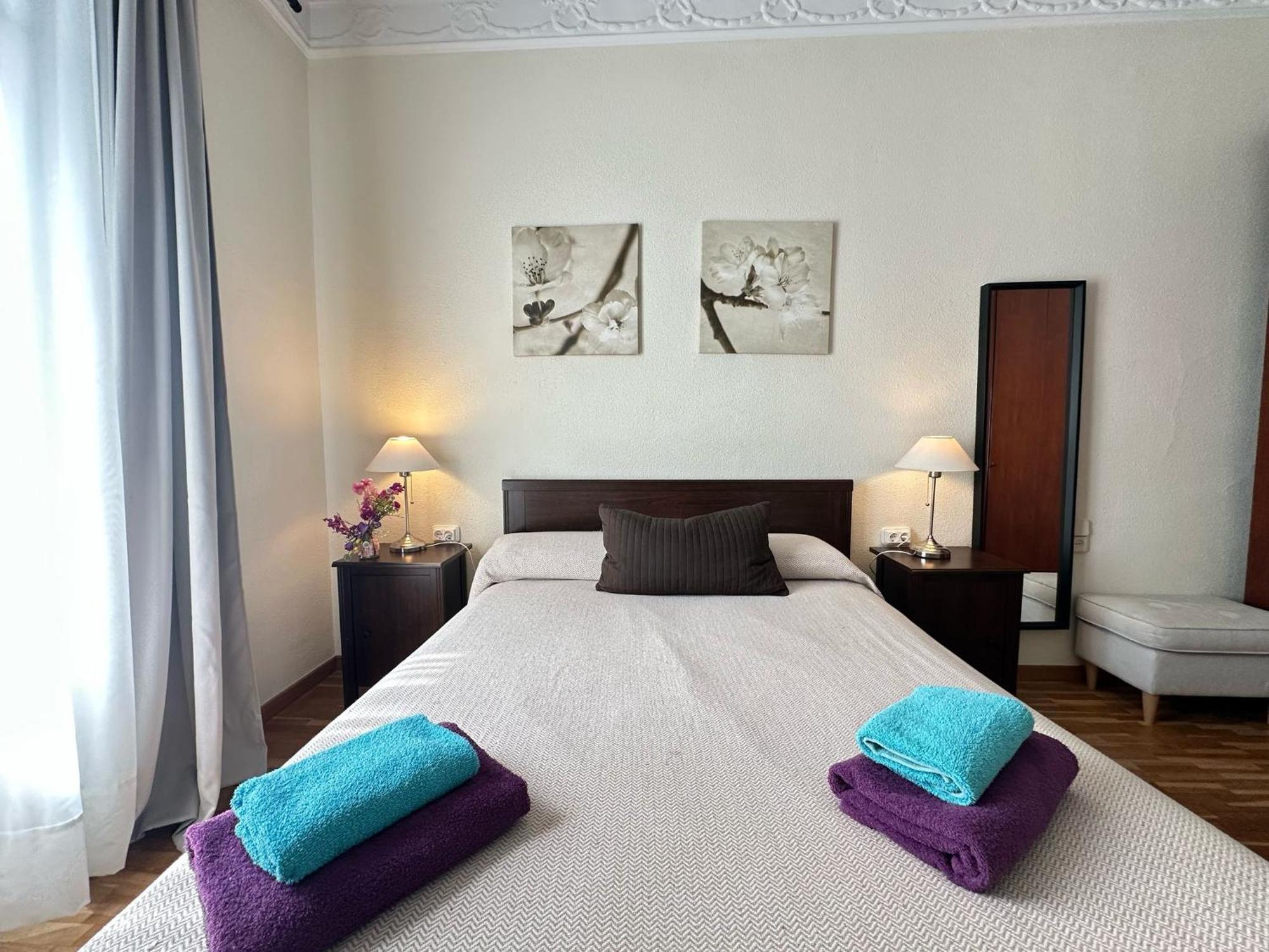 Rooms Aribau Barcelona Bagian luar foto